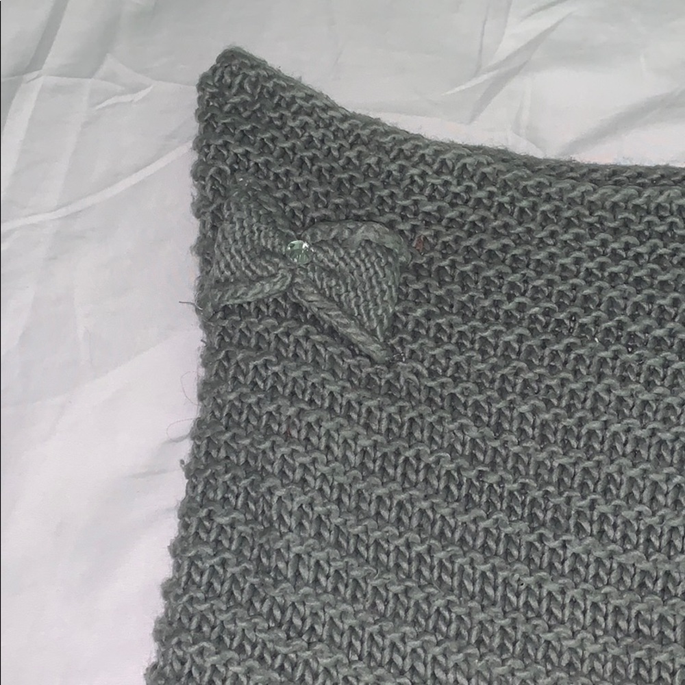 Scarf - Picture 2 of 3